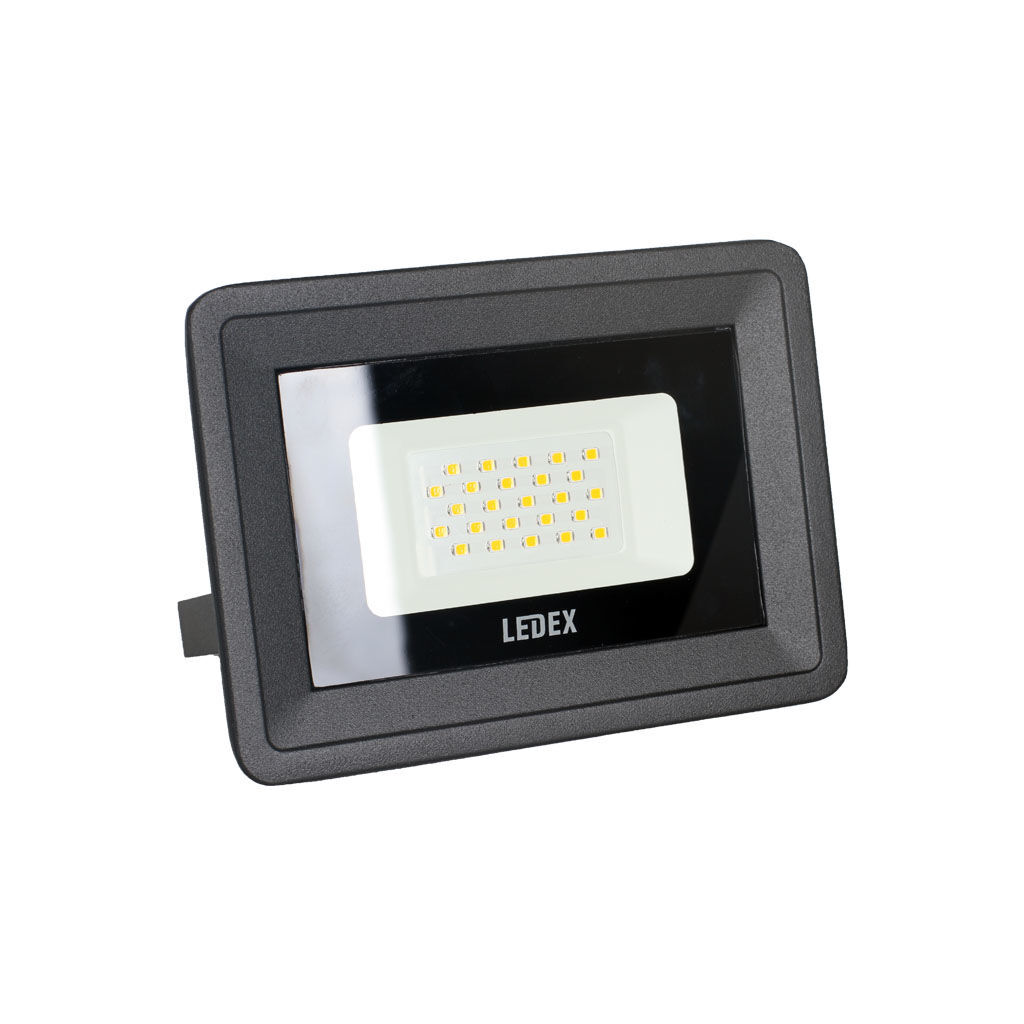 LED პროჟექტორი შავი 20ვტ 3000კ LEDEX IP65 — პროჟექტორი