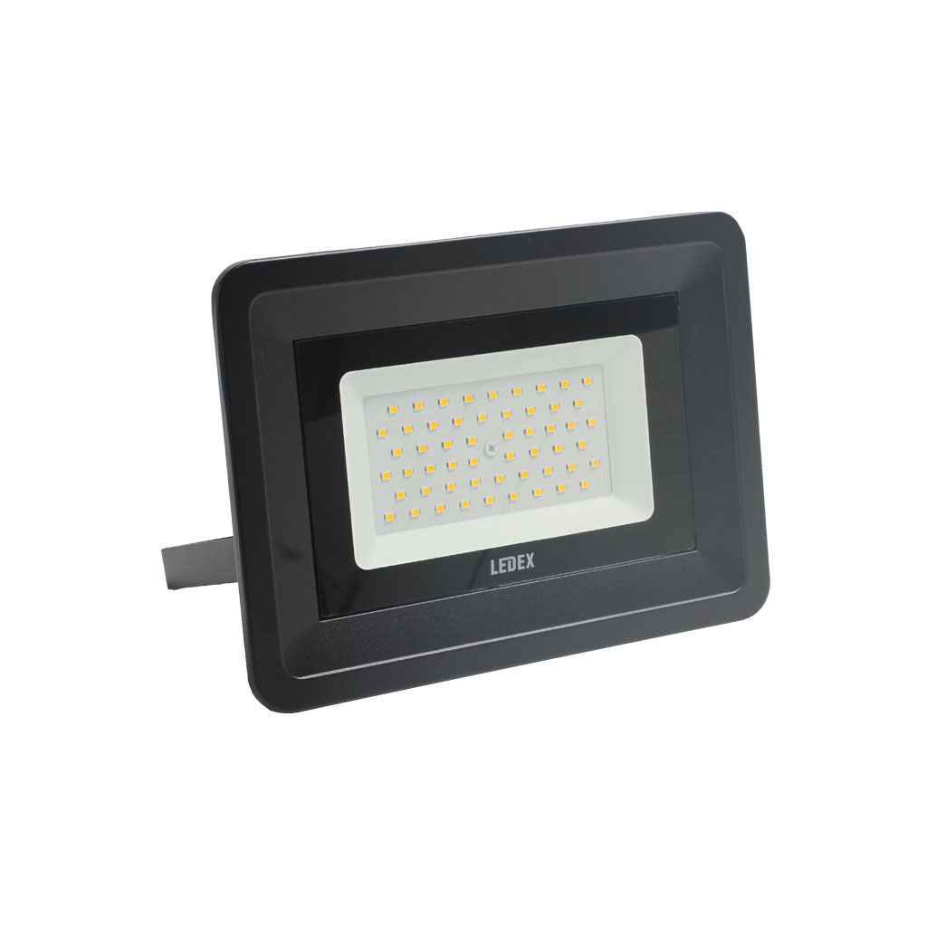LED პროჟექტორი შავი 50ვტ 3000კ LEDEX IP65 — პროჟექტორი